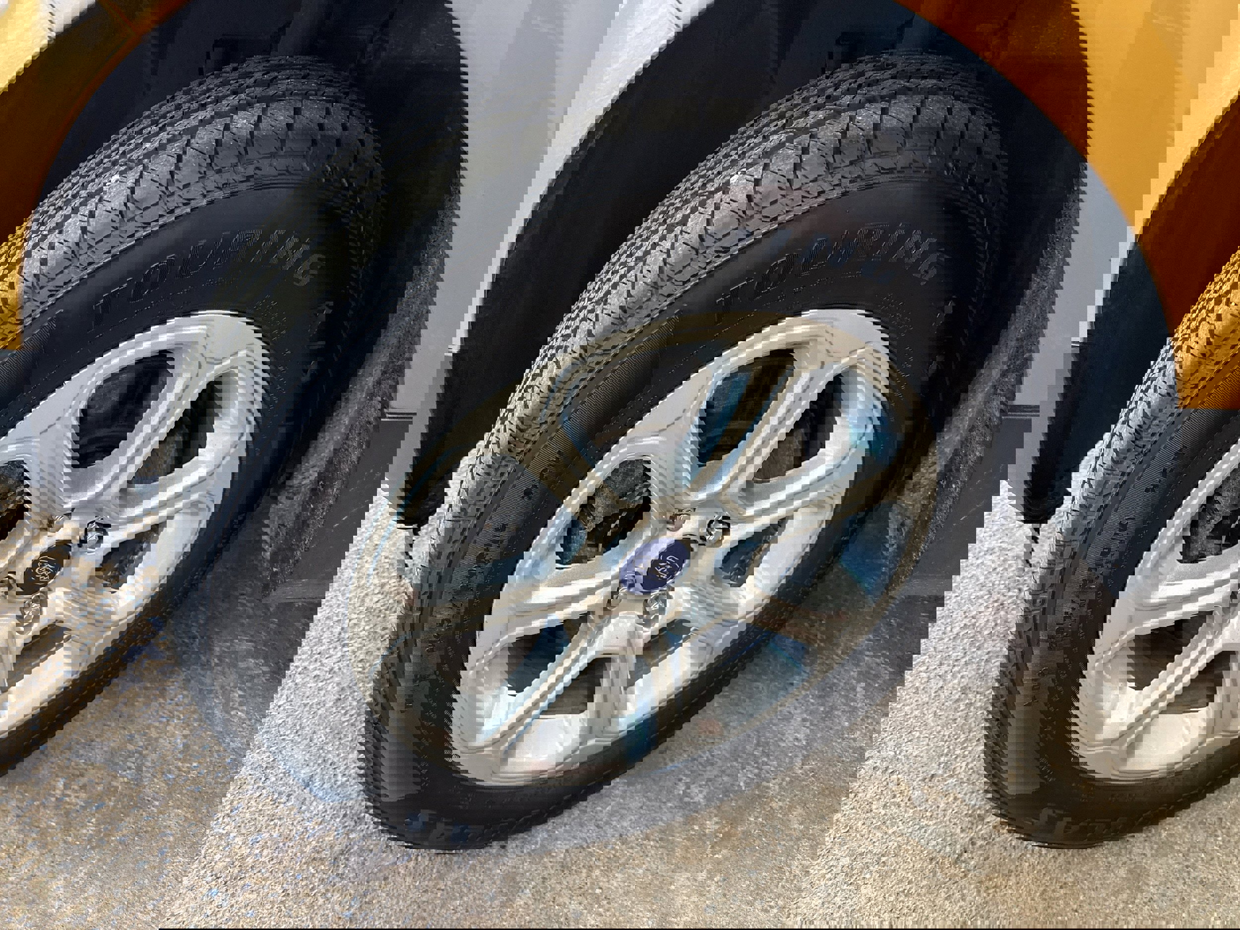 Used 2021 Ford EcoSport SE image 4