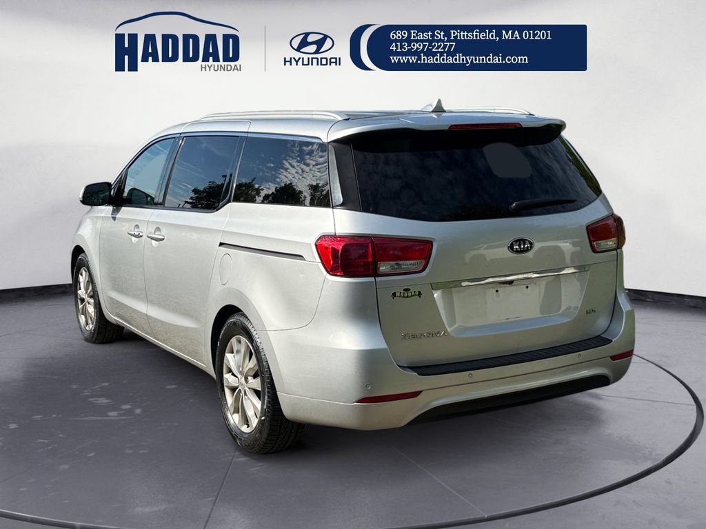 Used 2015 Kia Sedona EX w/ EX Premium Package FWD image 3