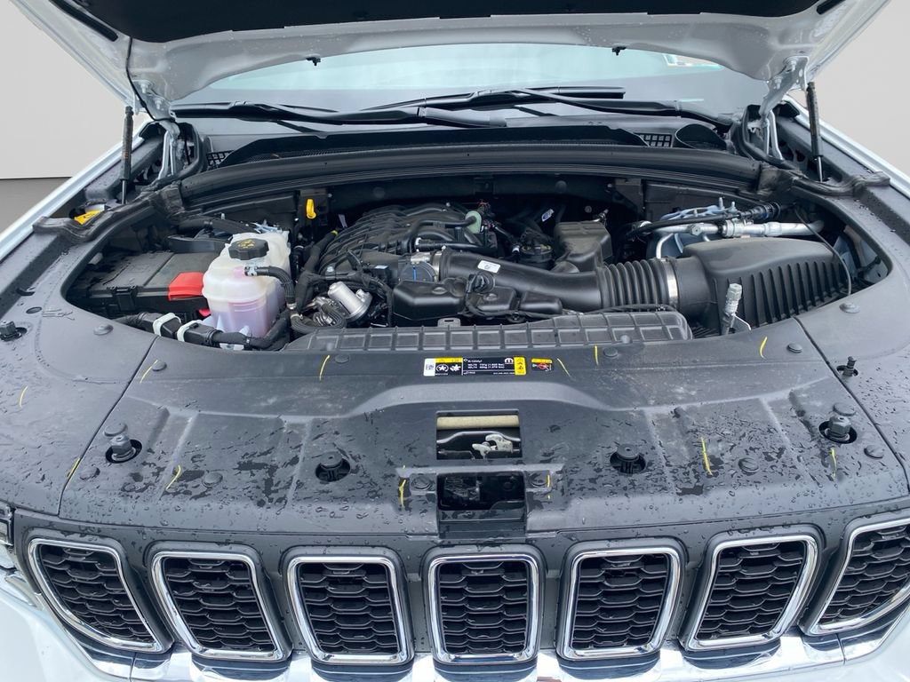 New 2026 Jeep Grand Cherokee Laredo X AWD/4WD image 29