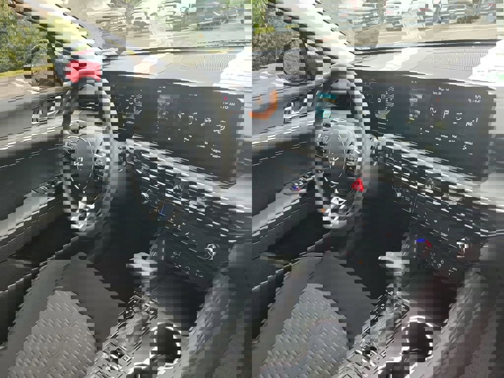 New 2026 Kia K5 LXS image 8