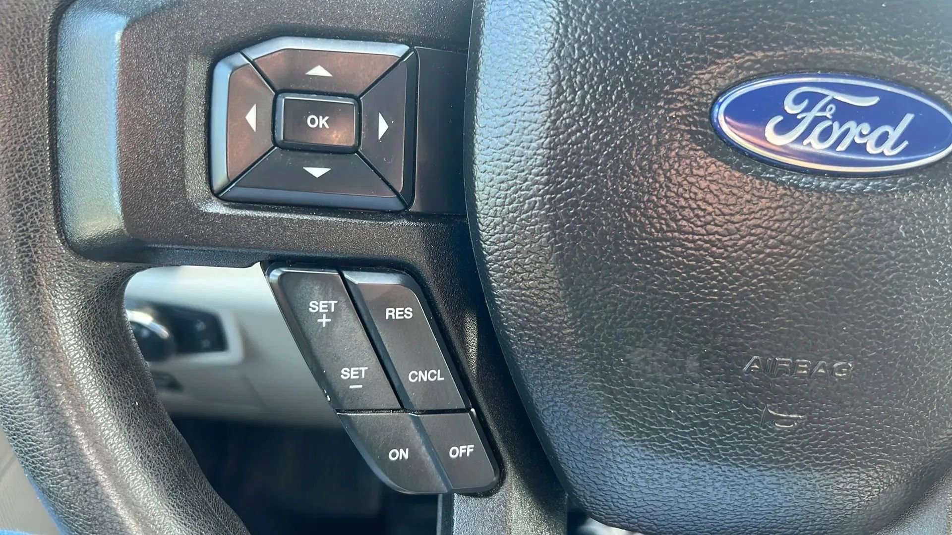 Used 2017 Ford F150 XL w/ Equipment Group 101A Mid RWD image 39