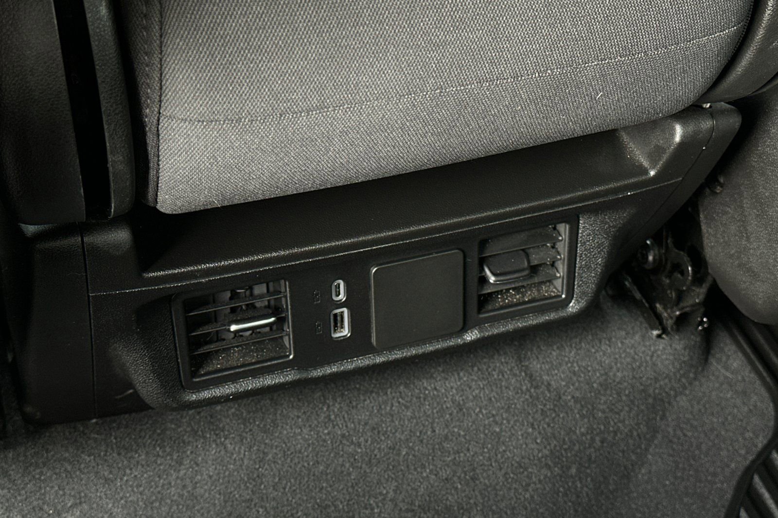 Used 2024 Chevrolet Silverado 1500 Custom image 15