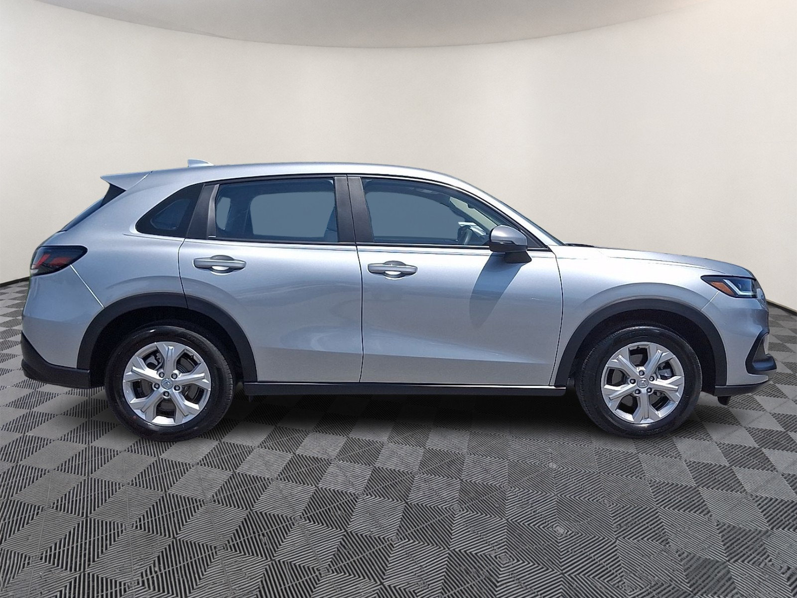 Used 2025 Honda HR-V LX image 7