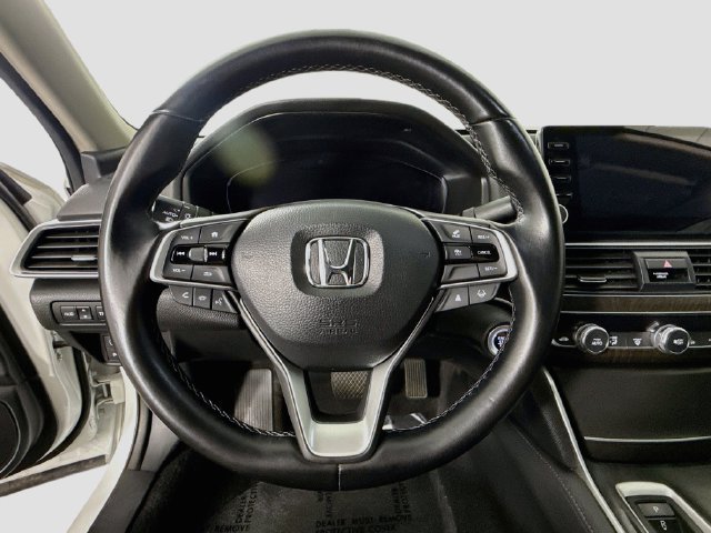 Used 2021 Honda Accord Touring image 11
