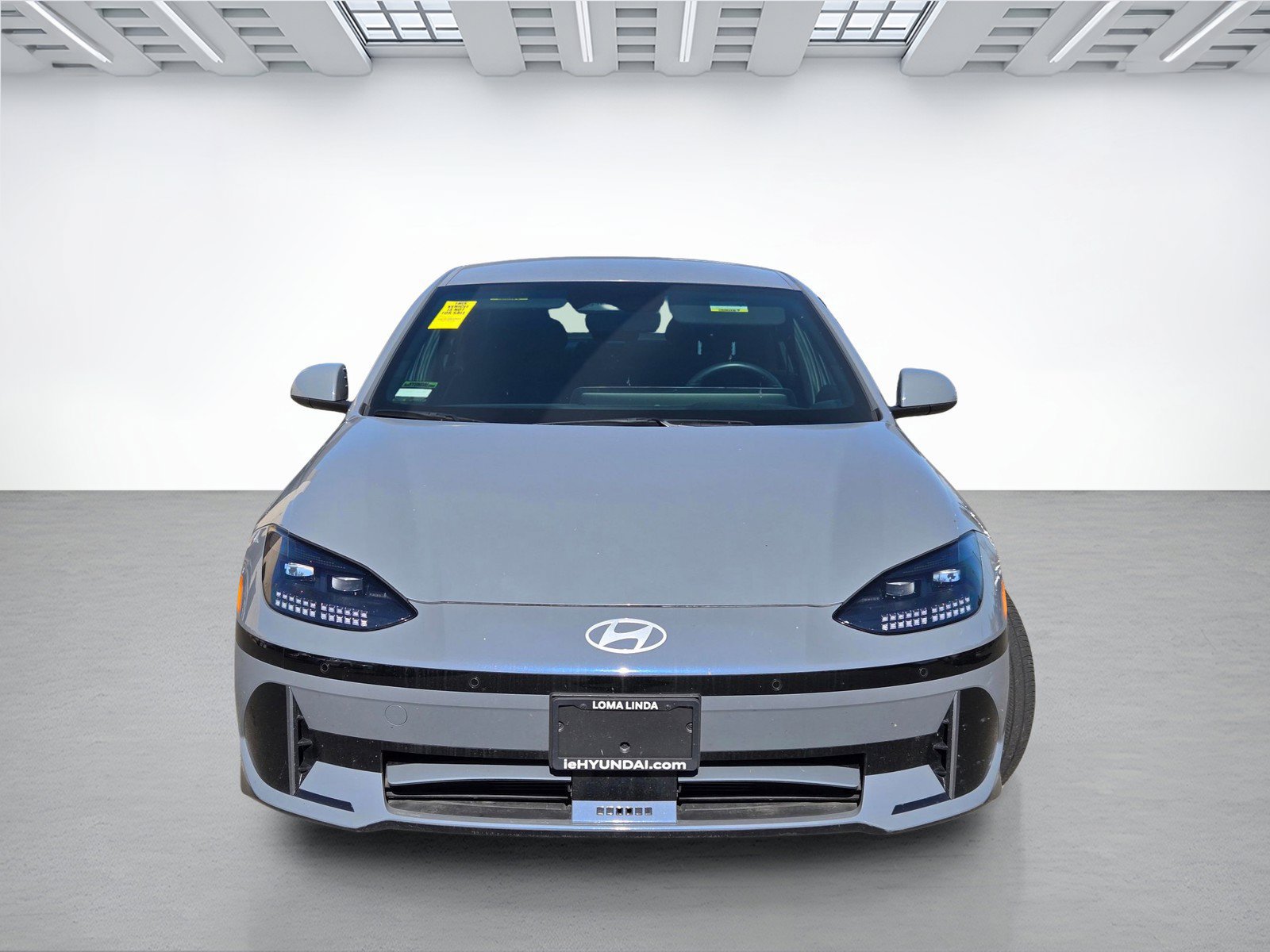 Certified 2025 Hyundai Ioniq 6 SE RWD image 2