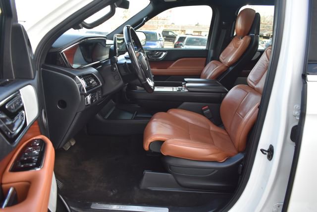 Used 2021 Lincoln Navigator L Reserve image 13