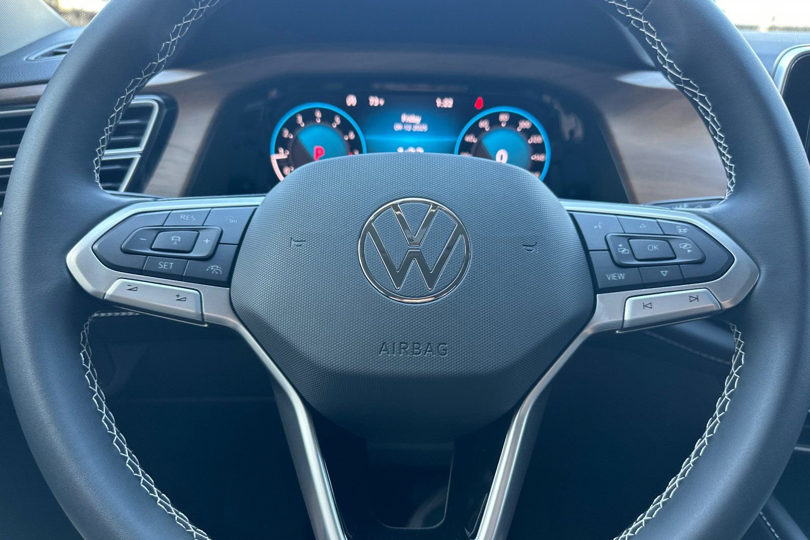 New 2026 Volkswagen Atlas SE image 23