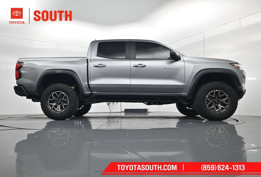 Used 2024 Chevrolet Colorado ZR2 w/ Technology Package AWD/4WD image 56