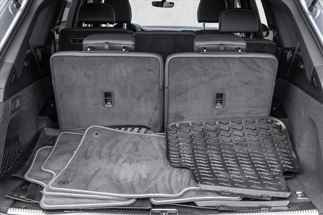 Certified 2025 Audi Q7 3.0T Premium w/ Convenience Package image 24