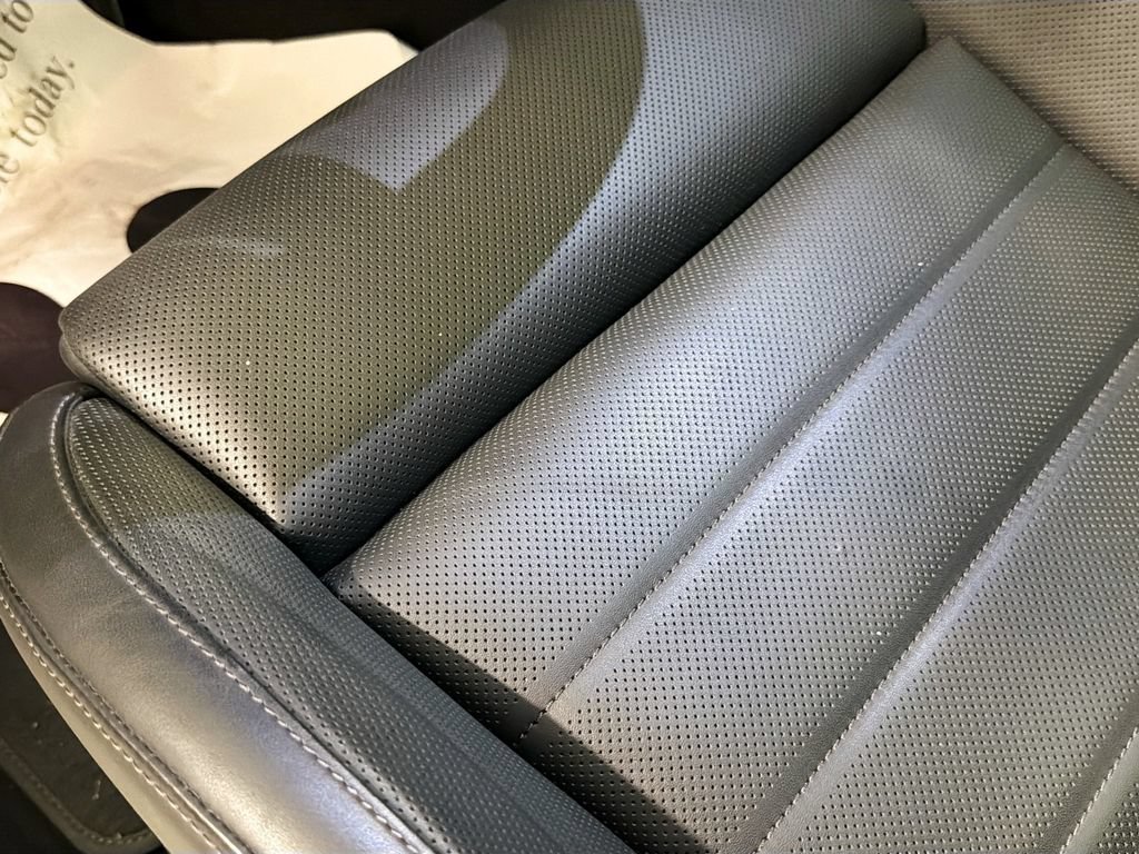 Certified 2025 Porsche Panamera 4 AWD/4WD image 21