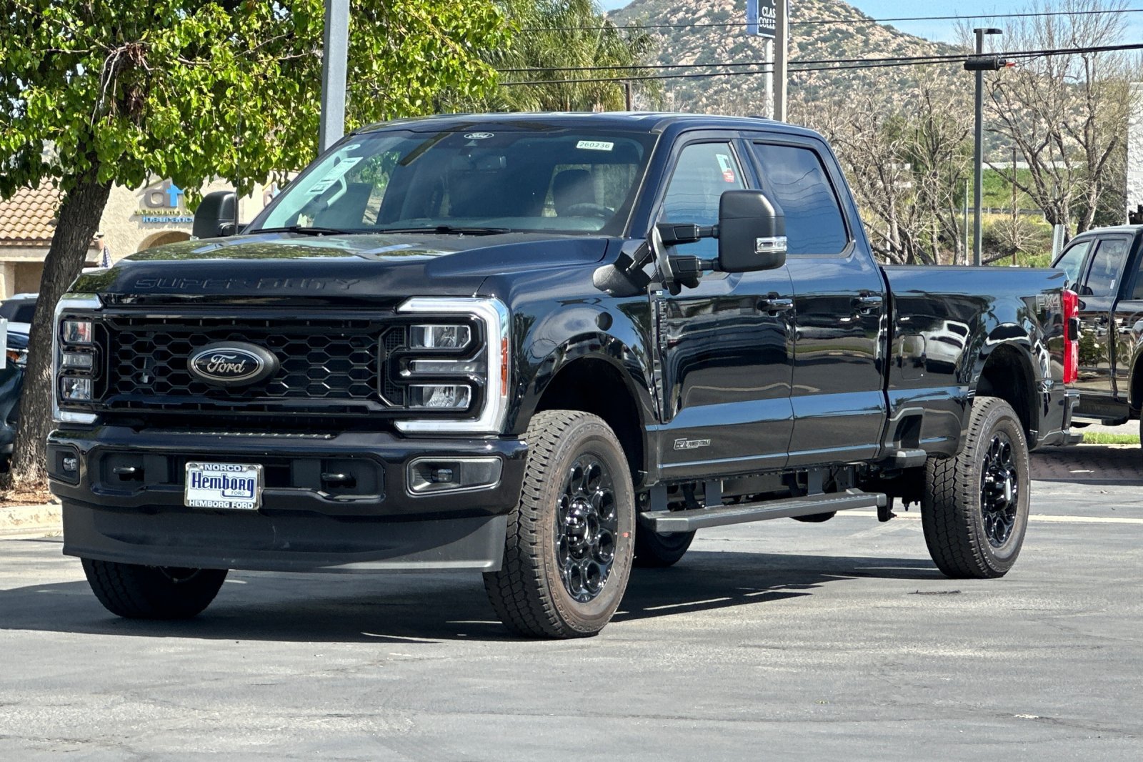 New 2026 Ford F350 XLT w/ XLT Premium Package AWD/4WD image 8