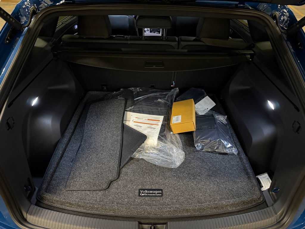New 2026 Volkswagen Atlas Cross Sport SEL R-Line AWD/4WD image 26