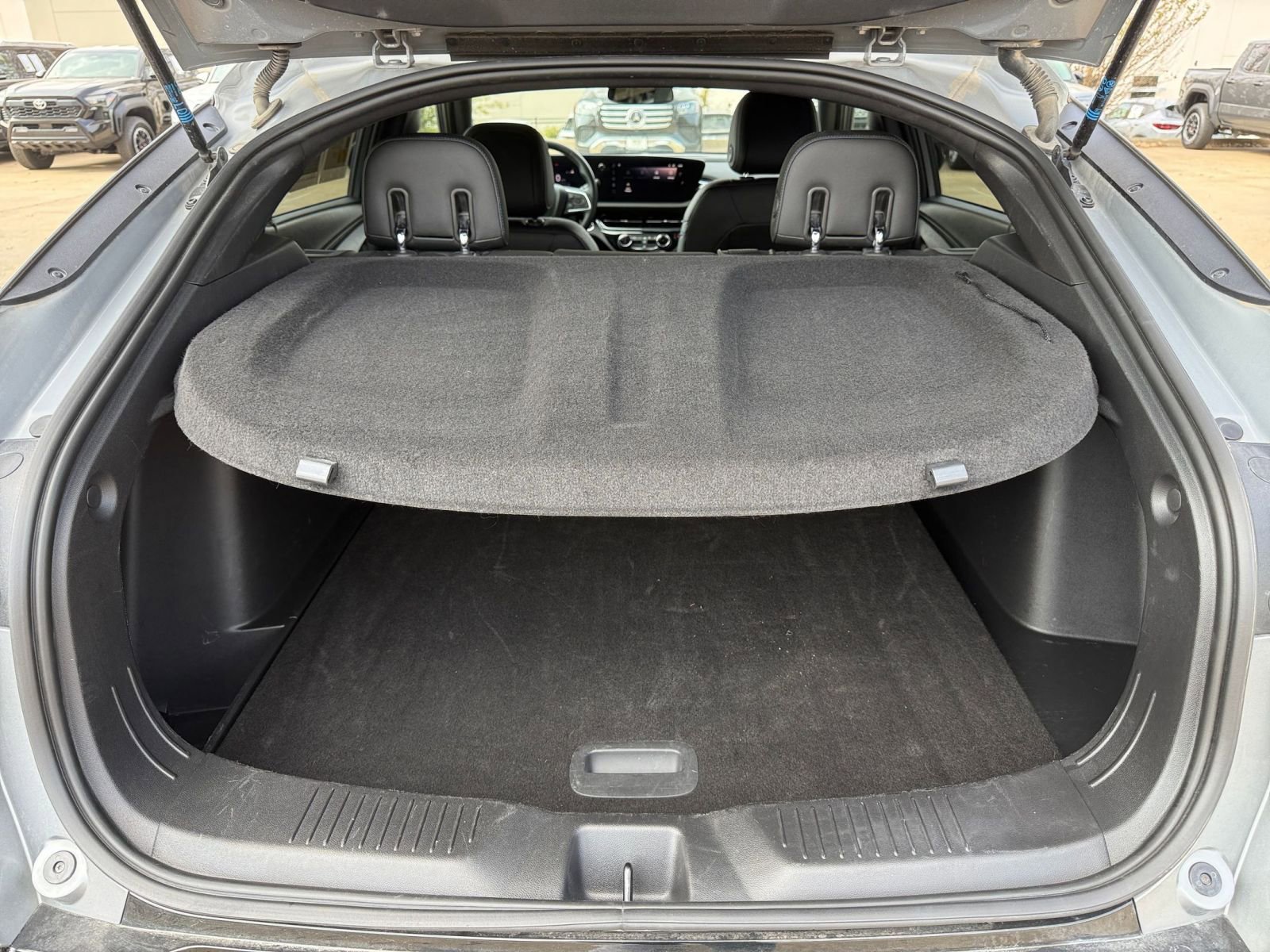 Used 2025 Buick Envista Sport Touring image 31