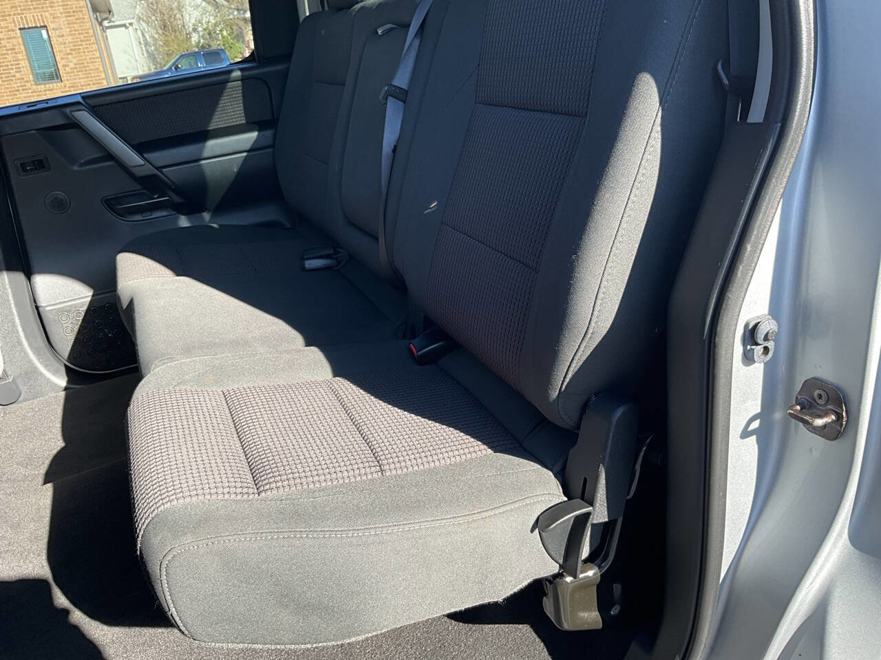 Used 2013 Nissan Titan SV w/ SV Premium Utility Pkg image 14