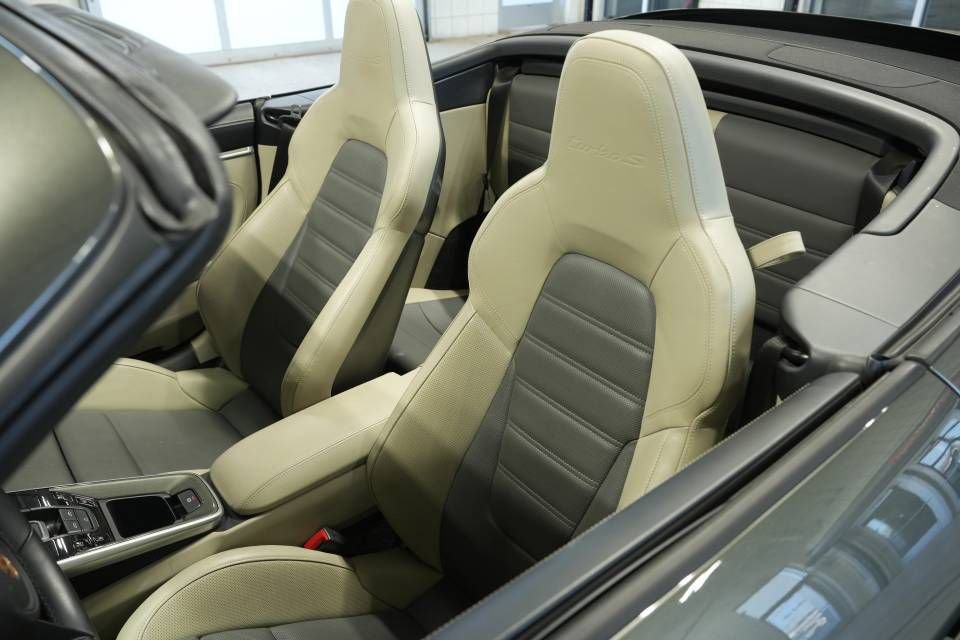 Certified 2021 Porsche 911 Turbo S image 47