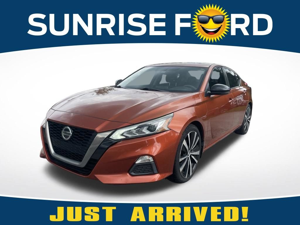 Used 2019 Nissan Altima 2.5 SR w/ SR Premium Package FWD image 1