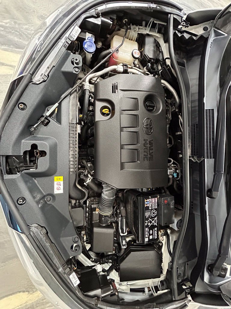 Used 2019 Toyota C-HR XLE FWD image 56