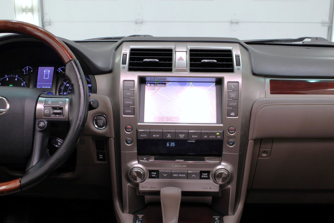 Used 2016 Lexus GX 460 w/ Premium Package image 56