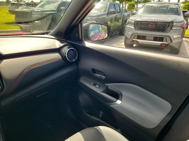 Certified 2023 Nissan Kicks SR w/ SR Premium Package FWD image 15