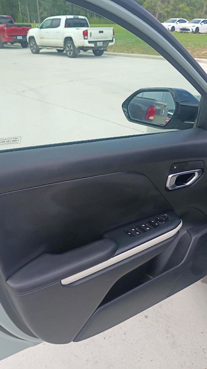Used 2025 Kia K4 GT-Line w/ GT-Line Sunroof Package FWD image 9