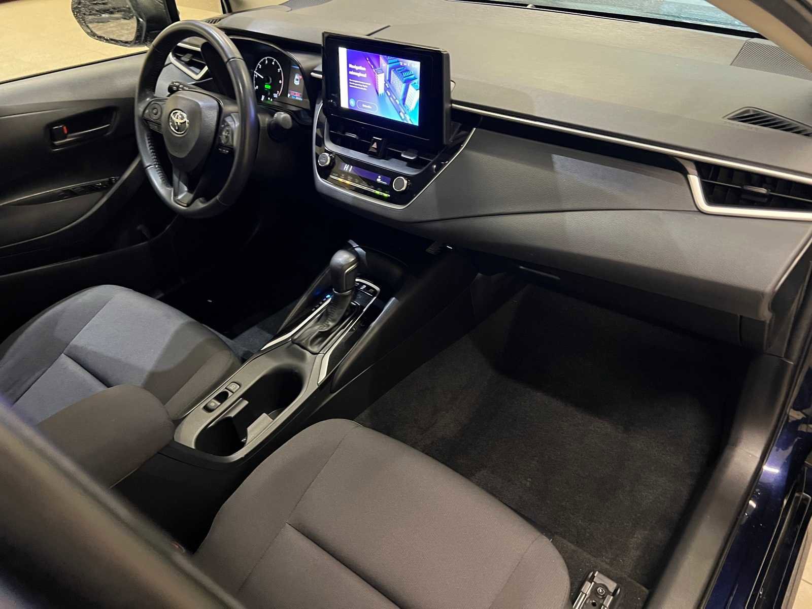 Certified 2024 Toyota Corolla LE image 15