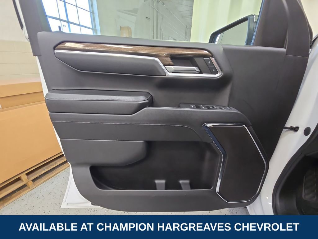 Used 2024 Chevrolet Silverado 1500 LT image 30