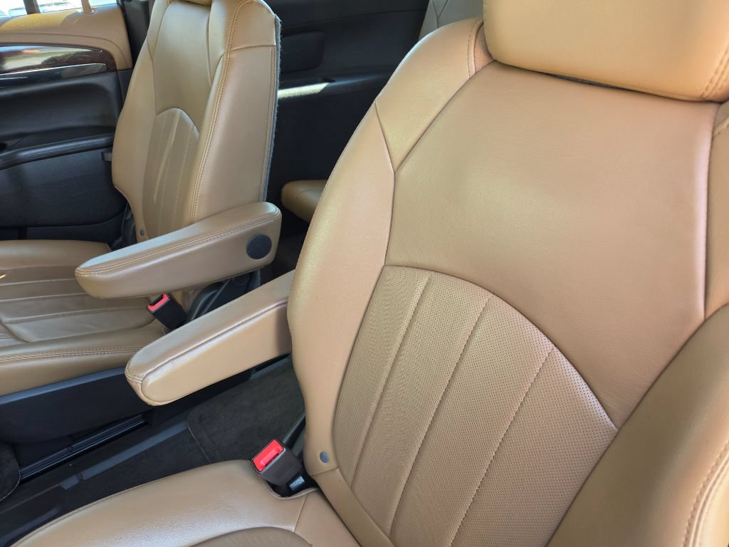 Used 2015 Buick Enclave Premium AWD/4WD image 30