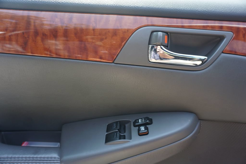Used 2008 Toyota Solara SLE FWD image 3