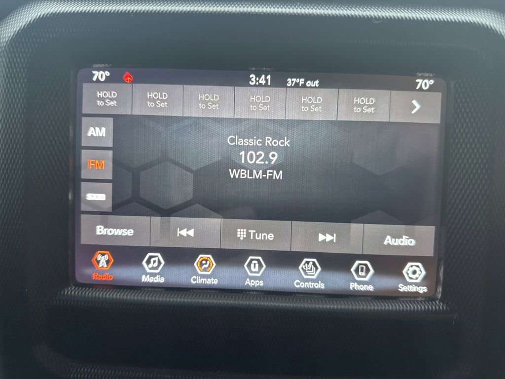 Used 2018 Jeep Wrangler Sport image 22