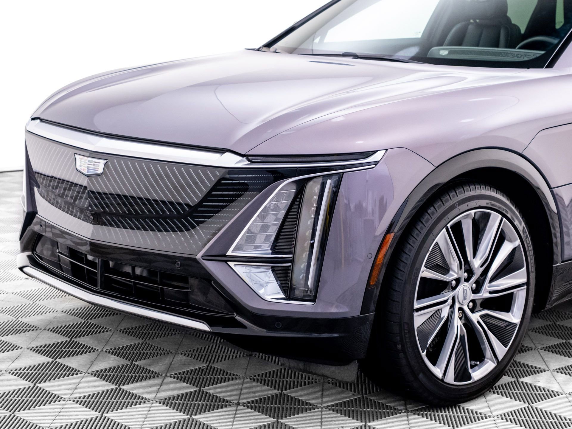 Certified 2025 Cadillac Lyriq Luxury w/ LPO, Floor Liner Package AWD/4WD image 42