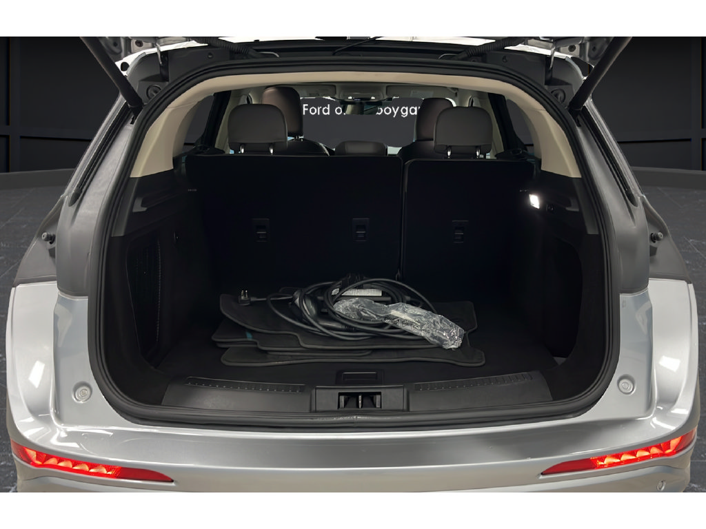 Used 2024 Lincoln Corsair Grand Touring w/ Equipment Group 301A AWD/4WD image 26