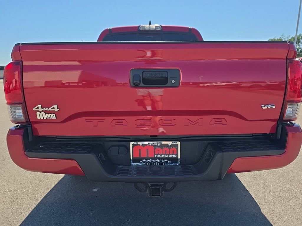 Used 2018 Toyota Tacoma SR w/ SR Convenience Package AWD/4WD image 6