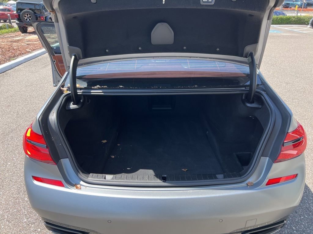 Used 2018 BMW 750i 750i image 10