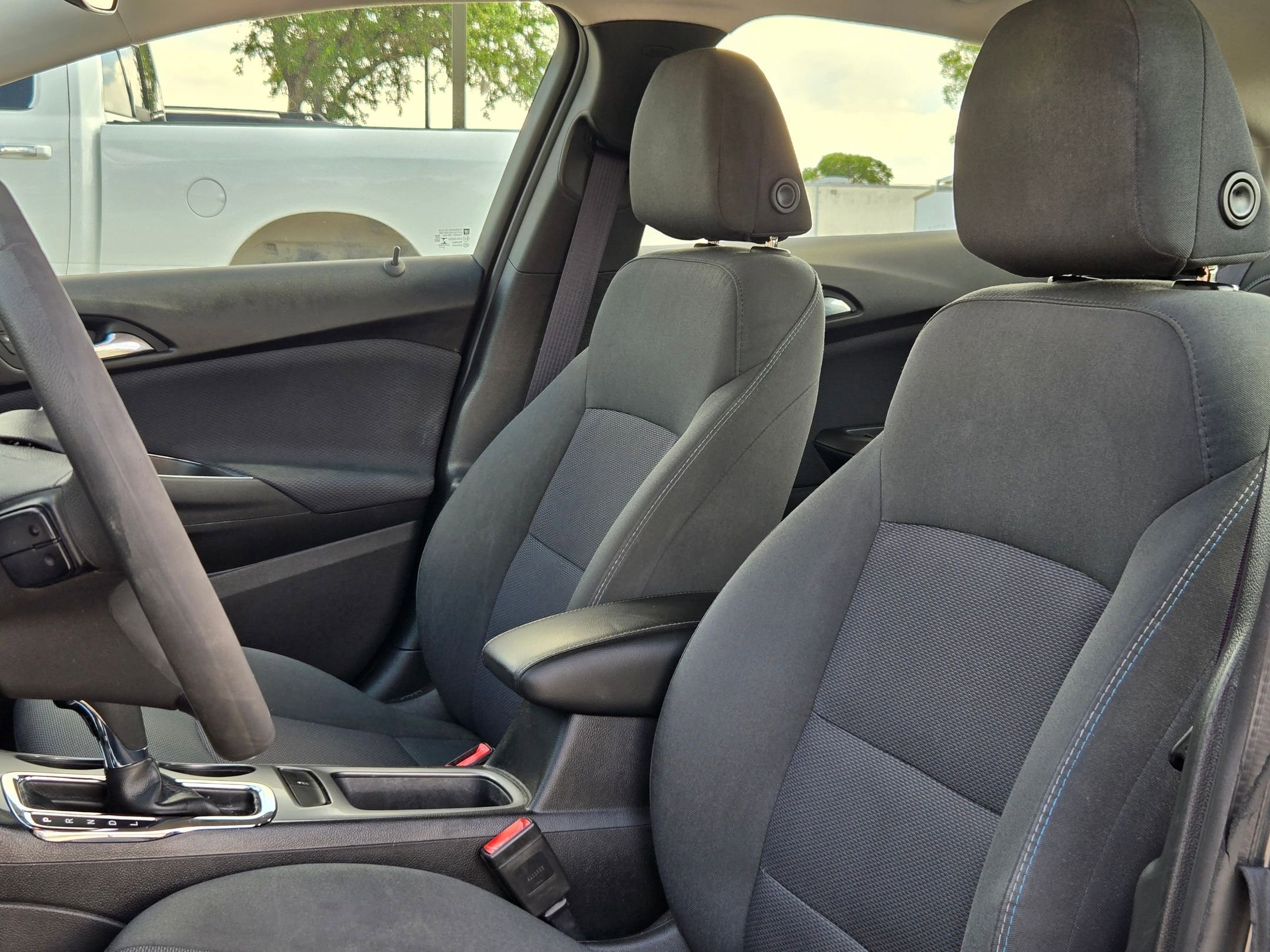Used 2017 Chevrolet Cruze LT w/ Convenience Package FWD image 14