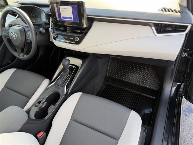 Used 2025 Toyota Corolla LE image 19