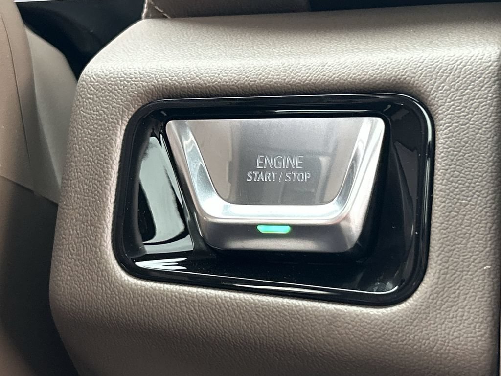New 2026 GMC Yukon Denali w/ Sun & Power Step Package AWD/4WD image 17