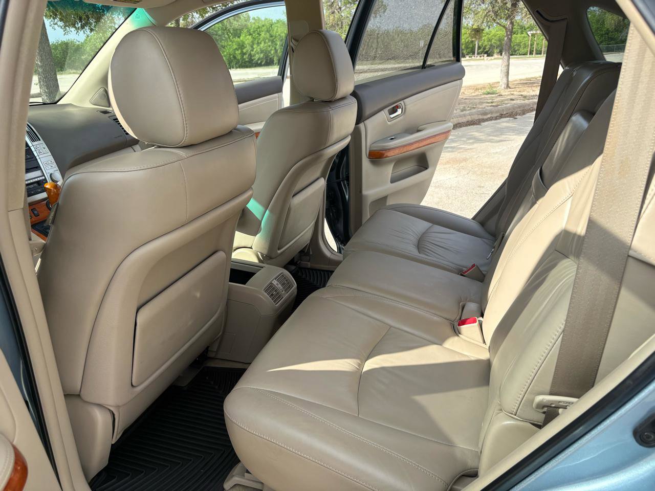 Used 2005 Lexus RX 330 AWD image 39