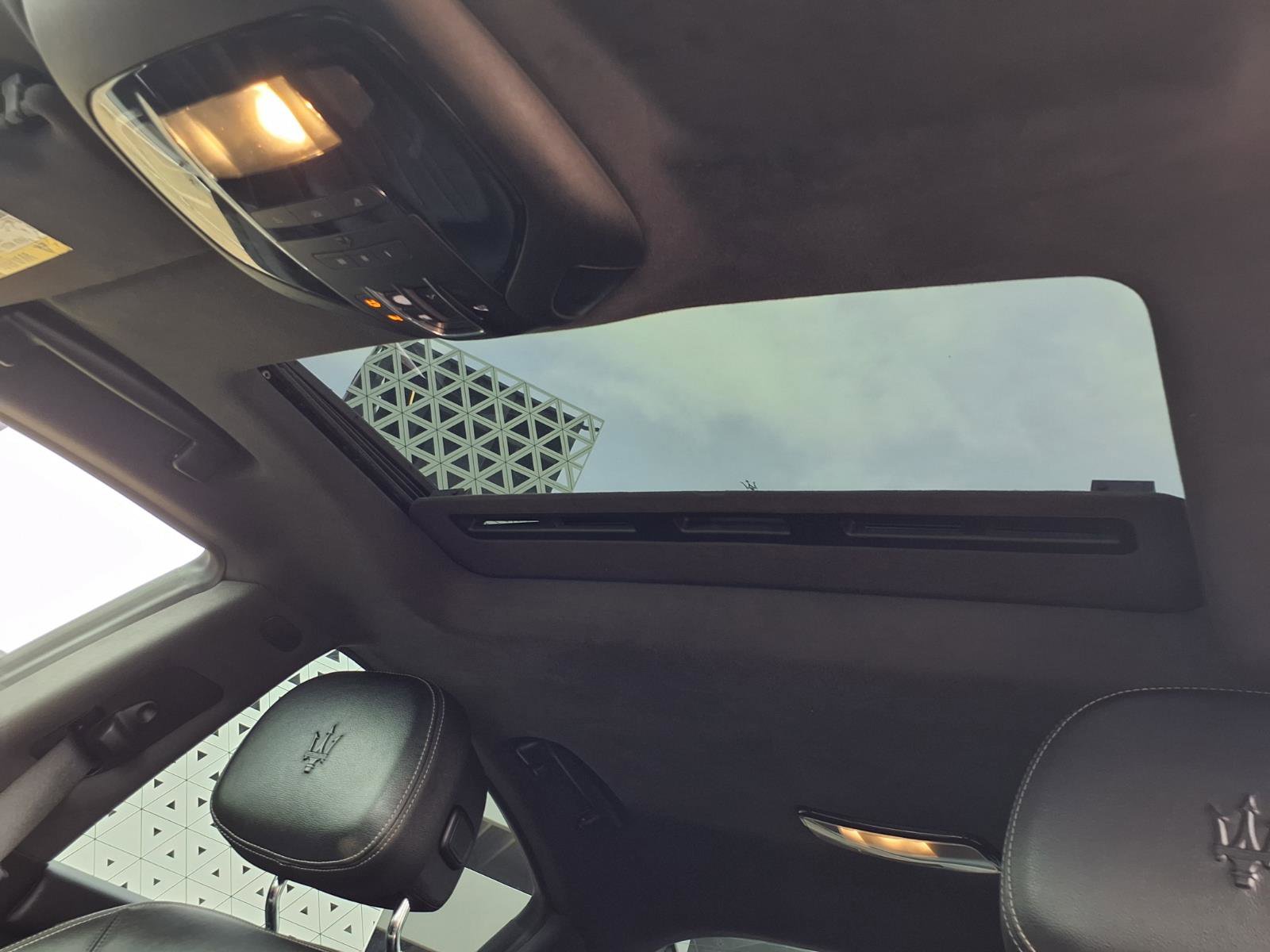 Used 2022 Maserati Ghibli Modena RWD image 6