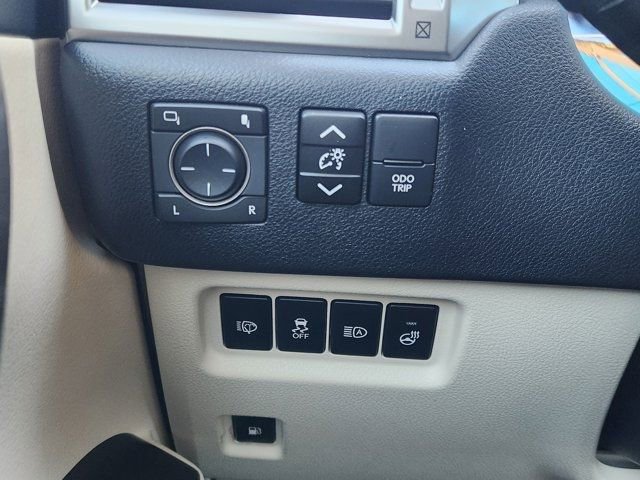 Used 2023 Lexus GX 460 Premium image 24