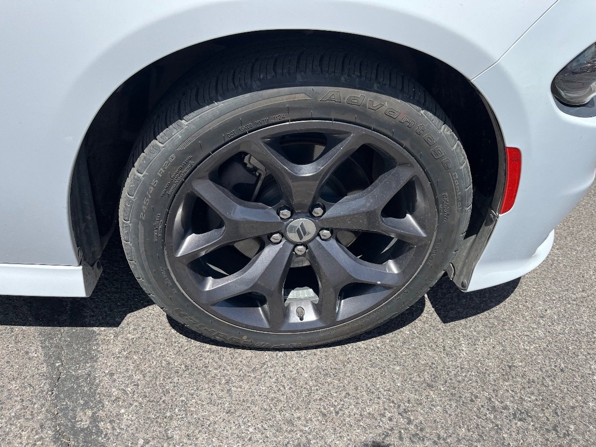 Used 2018 Dodge Charger SXT Plus w/ Beats Audio Group RWD image 19