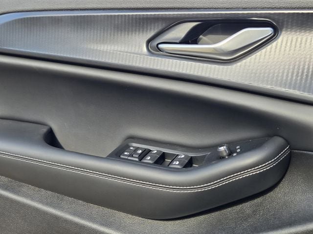 New 2025 Jeep Grand Cherokee Altitude AWD/4WD image 17