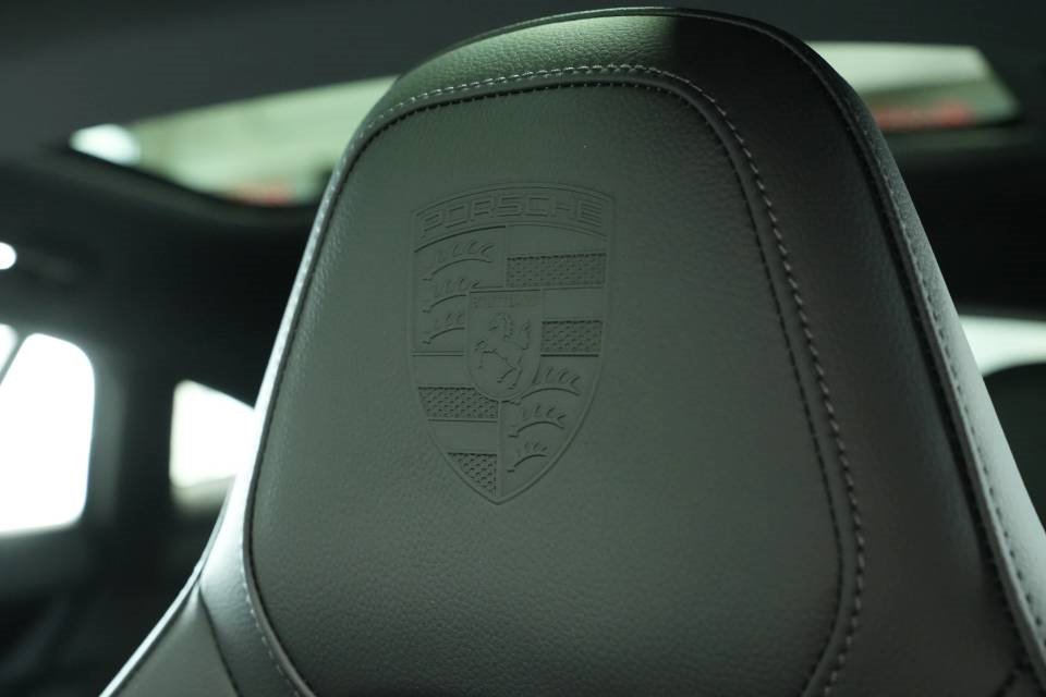 New 2025 Porsche Panamera 4 image 34