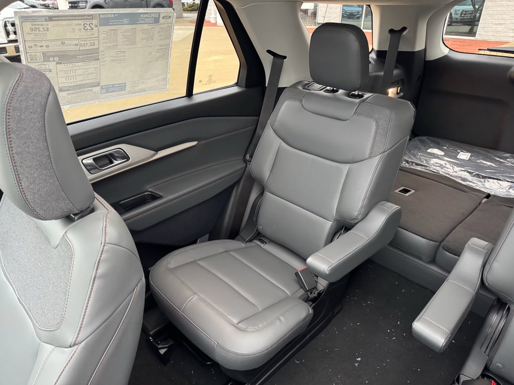 New 2026 Ford Explorer Active w/ Active Comfort Package image 29