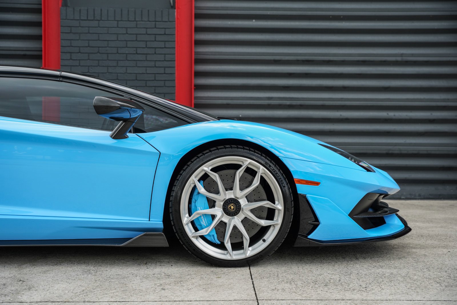 Used 2021 Lamborghini Aventador SVJ AWD/4WD image 31