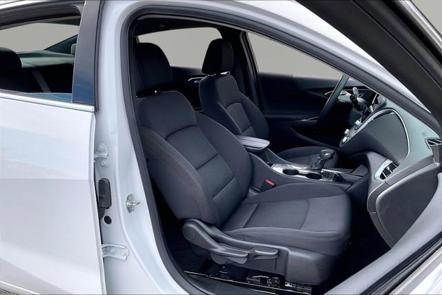 Used 2024 Chevrolet Malibu LT image 19