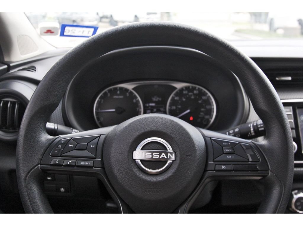 Used 2024 Nissan Kicks S FWD image 8