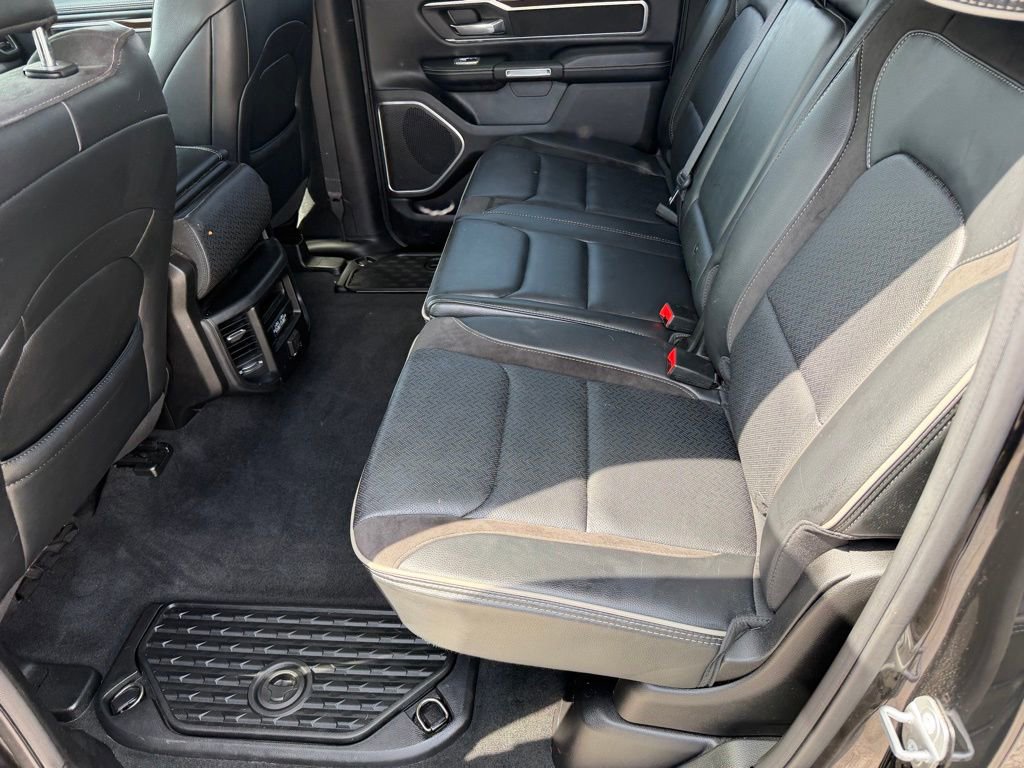 Used 2022 RAM 1500 Laramie AWD/4WD image 26