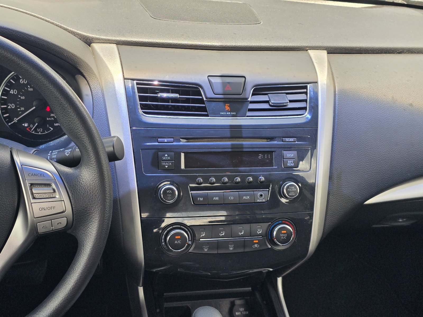 Used 2014 Nissan Altima 2.5 S FWD image 11