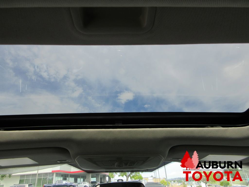 Used 2014 Ford Focus Titanium image 22