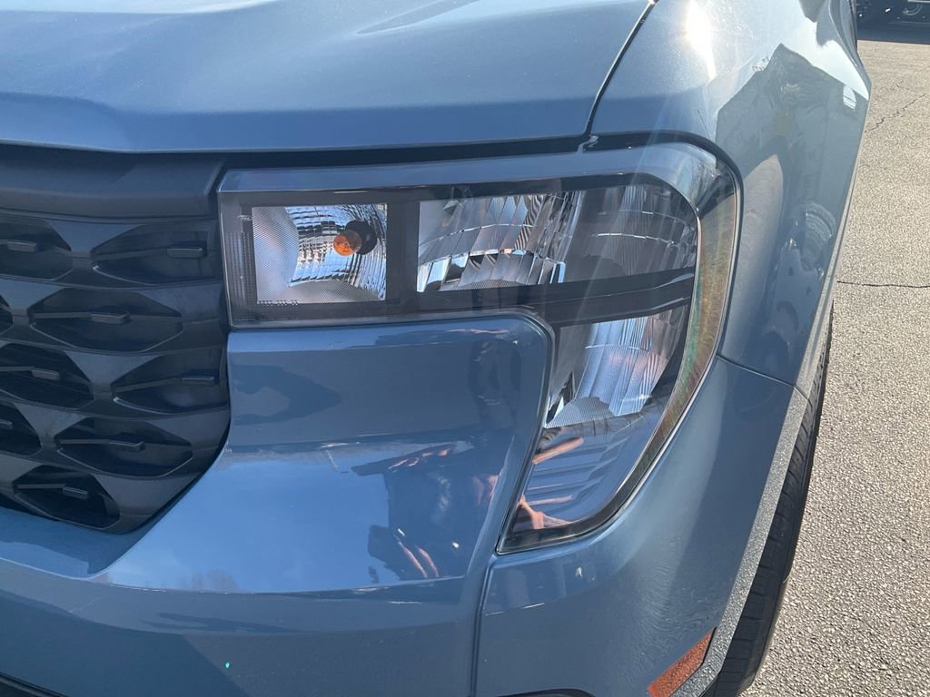 Certified 2025 Ford Maverick XLT w/ Equipment Group 302A image 9